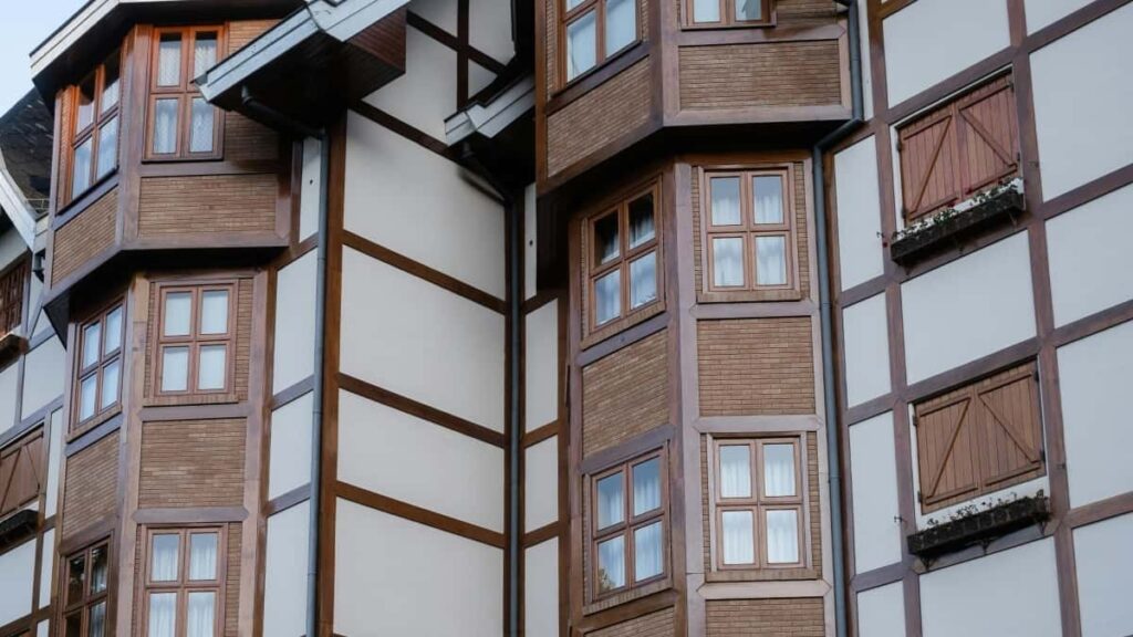 2025 Switzerland Instagram Full Category Ad Rate Card Überblick