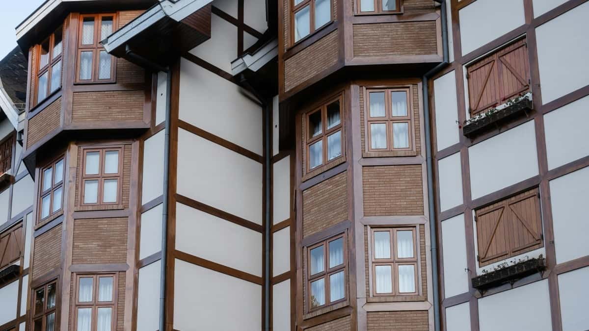 2025 Switzerland Instagram Full Category Ad Rate Card Überblick