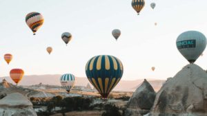 Praktischer Guide fur Creator in Deutschland: wie du slowenische EtsyMarken ansprichst, Kooperationen gewinnst und gebrandeten FitnessContent produzierst.